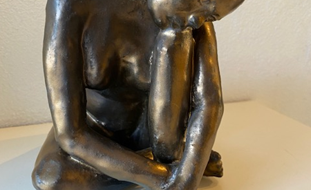 Keramikfigur belagt med bronze af Hilma Nielsen